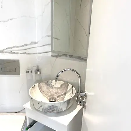 Manhattan Beach Luxury Apartments Sarandë