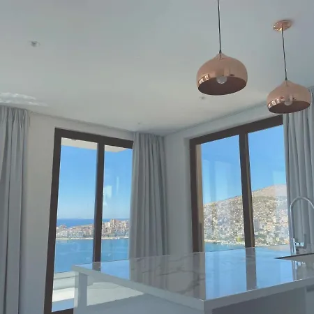 Manhattan Beach Luxury Apartments * Sarandë